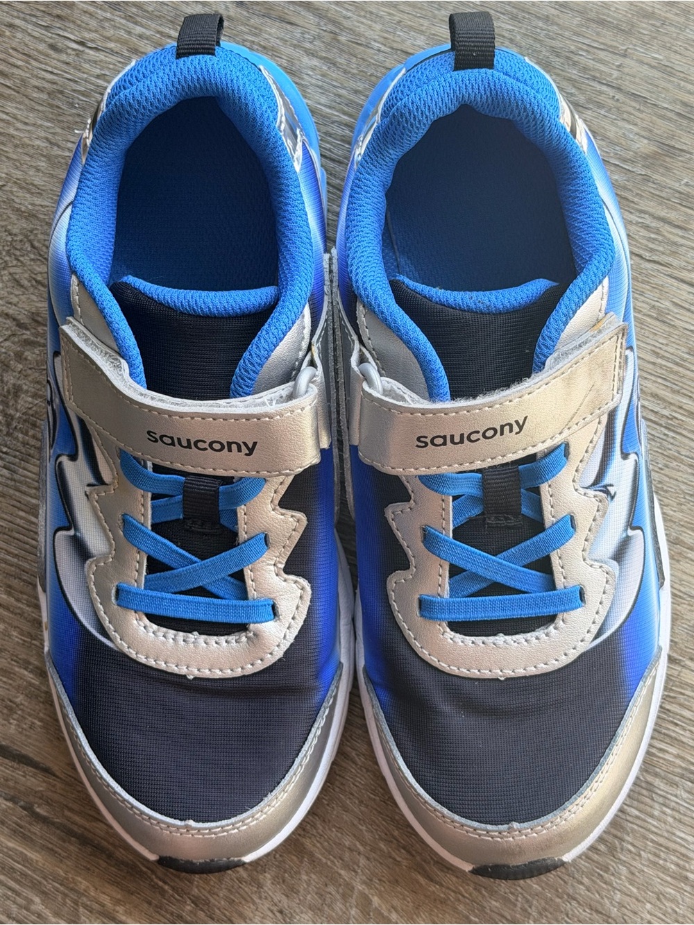 Saucony Youth 3.5 Blue silver Black Running Sneakers Velcro Closure Shoes